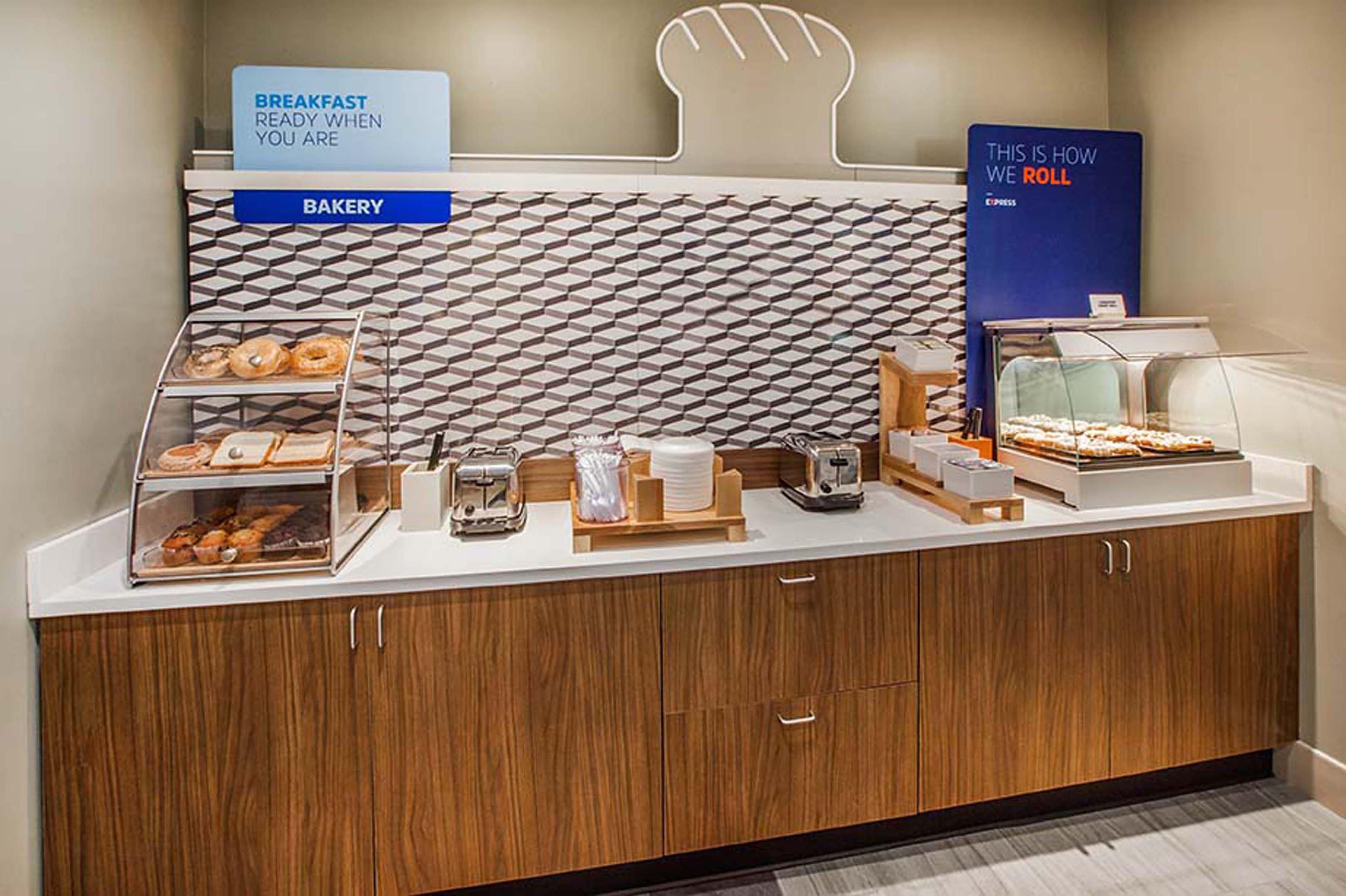 Holiday Inn Express Murrysville - Delmont By Ihg Exterior photo
